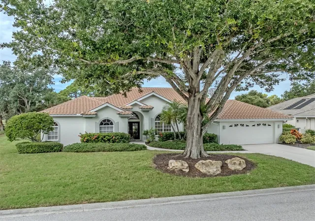 Single family home for sale at 2009 Tocobaga Ln, NOKOMIS, FL 34275 | MLS# N6146058