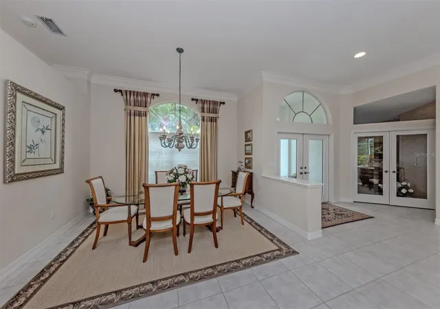 Photo 2 of Single family home for sale at 2009 Tocobaga Ln, Nokomis, FL 34275 | MLS# N6146058 | Listing updated on 2026-10-08
