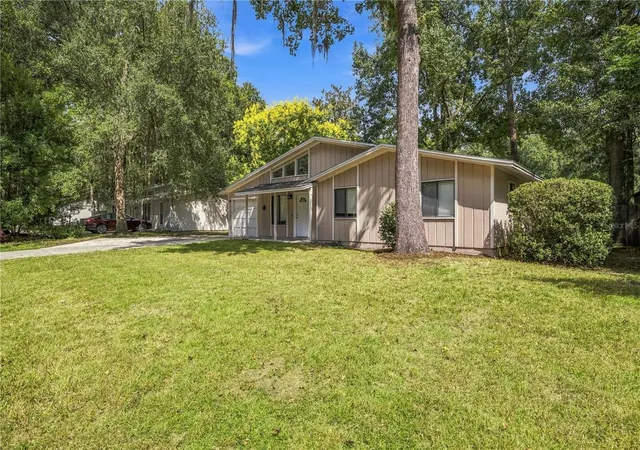 Photo 3 of Single family home for sale at 4319 Nw 29th Terrace, Gainesville, FL 32605 | MLS# GC543965 | Listing updated on 2026-10-07