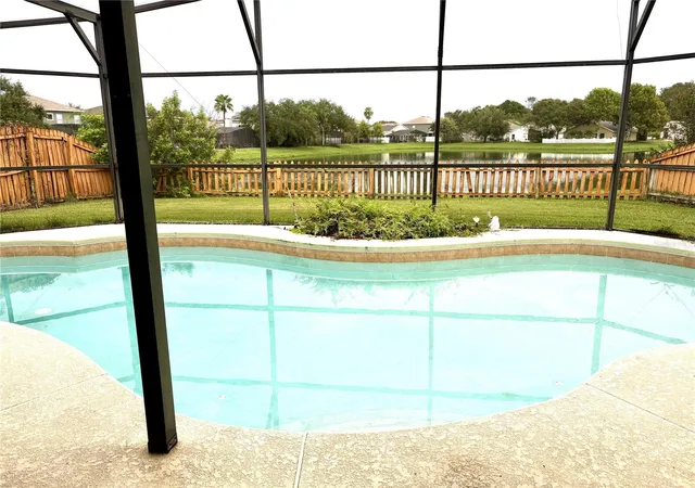 Photo 2 of Single family home for sale at 1013 Walnut Crk Cvs, Winter Springs, FL 32708 | MLS# O6447269 | Listing updated on 2026-10-08