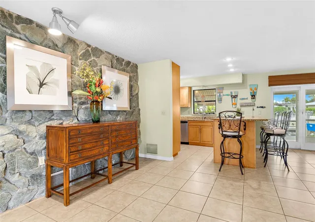 Photo 4 of House for sale at 120 Villa Dr #120, Osprey, FL 34229 | MLS# A4708477 | Listing updated on 2026-10-07