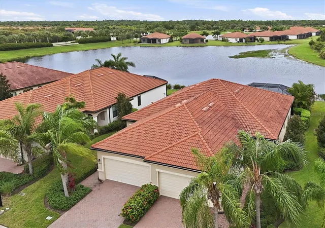 Photo 2 of Single family home for sale at 24033 Canterwood Way, Venice, FL 34293 | MLS# N6146059 | Listing updated on 2026-10-22