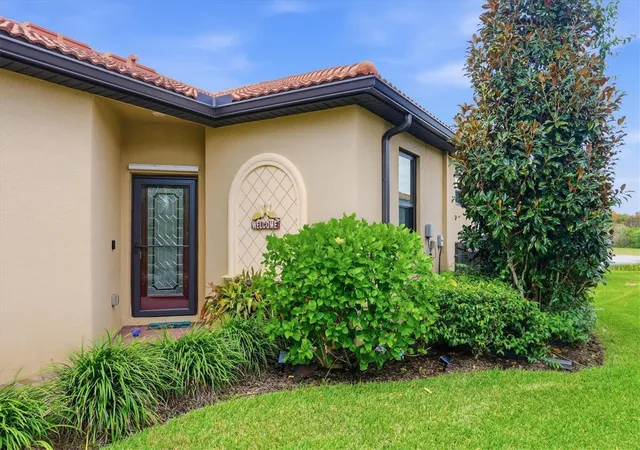 Photo 4 of House for sale at 24033 Canterwood Way, Venice, FL 34293 | MLS# N6146059 | Listing updated on 2026-10-22