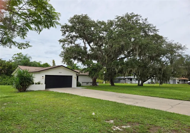 Photo 2 of Single family home for sale at 410 Hunter St, Punta Gorda, FL 33980 | MLS# L4965549 | Listing updated on 2026-10-05