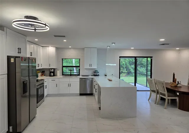Photo 3 of Single family home for sale at 410 Hunter St, Punta Gorda, FL 33980 | MLS# L4965549 | Listing updated on 2026-10-05
