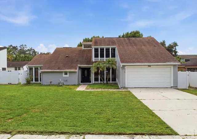 Photo 1 of Single family home for sale at 2704 Winding Ridge Ave S, Kissimmee, FL 34741 | MLS# O6447274 | Listing updated on 2026-10-06