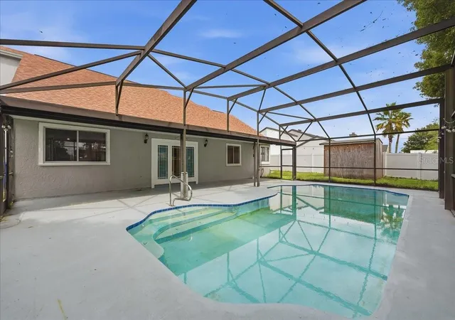 Photo 2 of Single family home for sale at 2704 Winding Ridge Ave S, Kissimmee, FL 34741 | MLS# O6447274 | Listing updated on 2026-10-06