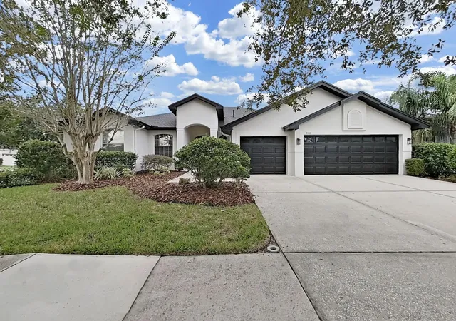 Photo 1 of Single family home for sale at 9310 Mangrove Ct, TAMPA, FL 33647 | MLS# TB8554944 | Listing updated on 2026-10-08