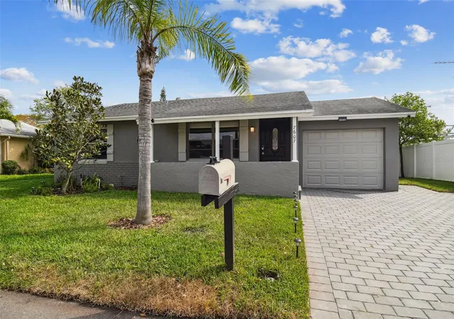 Photo 2 of Single family home for sale at 7607 Woodland Oaks Ct, Tampa, FL 33615 | MLS# TB8554946 | Listing updated on 2026-10-05