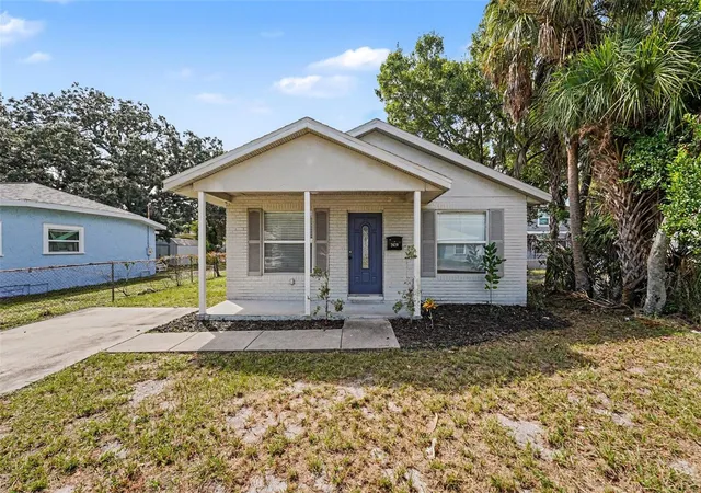 Single family home for sale at 2620 13th Avenue S, Saint Petersburg, FL 33712 | MLS# O6447277
