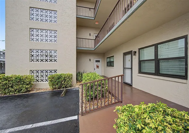 Photo 3 of Condo for sale at 7951 58th Avenue N #112, Saint Petersburg, FL 33709 | MLS# TB8554959 | Listing updated on 2026-10-16
