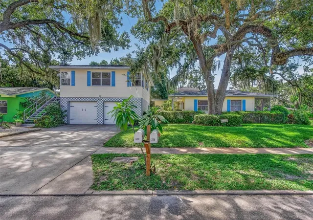 Photo 2 of Single family home for sale at 690 2nd Street S, Safety Harbor, FL 34695 | MLS# TB8554961 | Listing updated on 2026-10-06