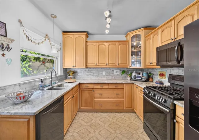 Single family home for sale at 690 2nd Street S, SAFETY HARBOR, FL 34695 | MLS# TB8554961 | Listing updated on 2026-10-06