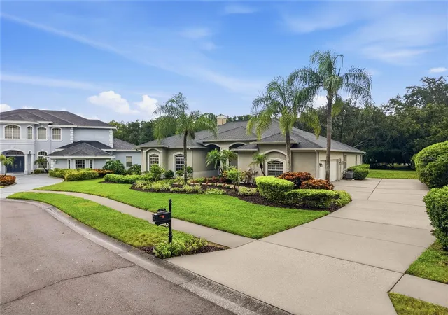 Photo 3 of Single family home for sale at 4034 Executive Dr, Palm Harbor, FL 34685 | MLS# TB8554964 | Listing updated on 2026-10-10