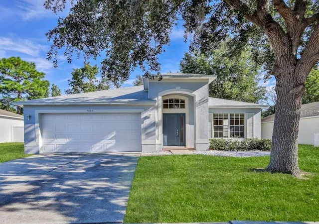 Photo 1 of Single family home for sale at 5125 Ayrshire Dr, Spring Hill, FL 34609 | MLS# W7890088 | Listing updated on 2026-10-06