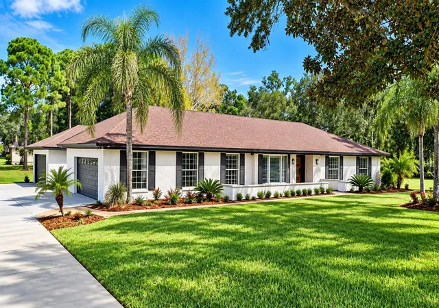 Single family home for sale at 9601 Ambleside Dr, WINDERMERE, FL 34786 | MLS# O6447280