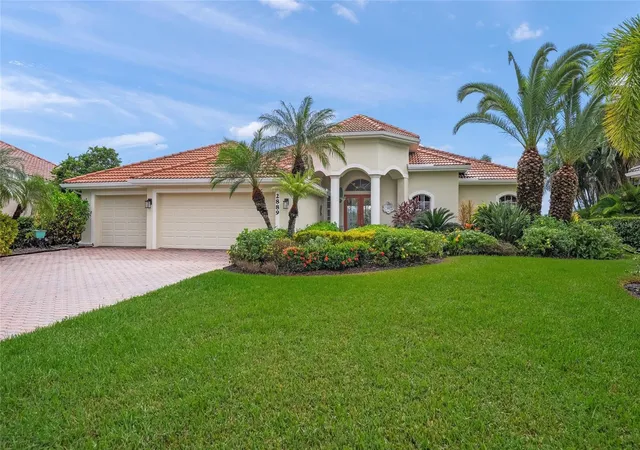 Photo 1 of Single family home for sale at 2889 Grazeland Dr, Sarasota, FL 34240 | MLS# A4708486 | Listing updated on 2026-10-09