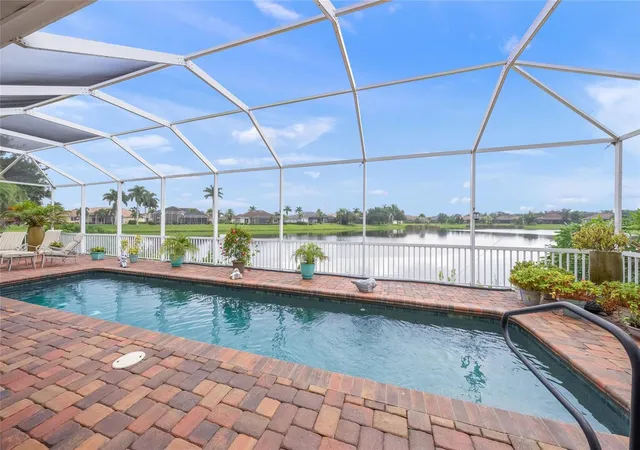 Photo 2 of Single family home for sale at 2889 Grazeland Dr, Sarasota, FL 34240 | MLS# A4708486 | Listing updated on 2026-10-09