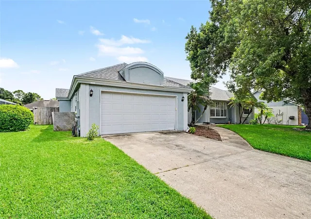 Photo 1 of Single family home for sale at 725 Waywood Ave, Orlando, FL 32825 | MLS# O6447282 | Listing updated on 2026-10-08