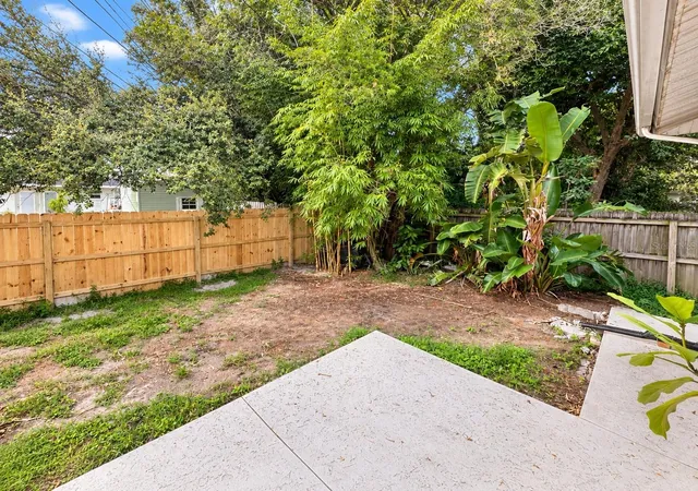 Photo 19 of Single family home for sale at 4709 Brooksdale Dr, SARASOTA, FL 34232 | MLS# A4708489 | Listing updated on 2026-10-06