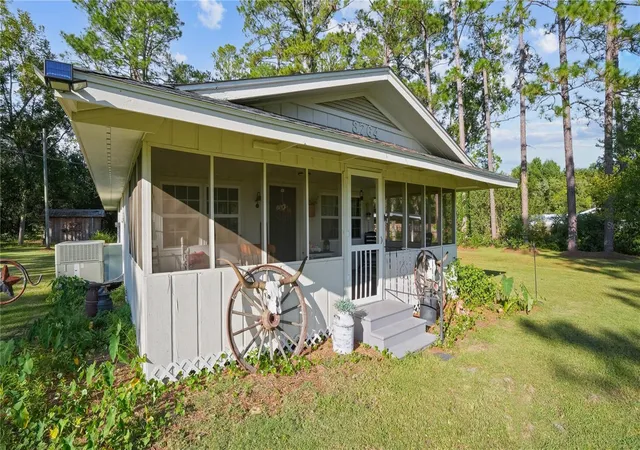 Photo 3 of Single family home for sale at 3764 Saint John's Church Rd, Blackshear, GA 31516 | MLS# OM733459 | Listing updated on 2026-10-17