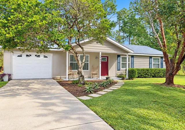 Single family home for sale at 14641 NE 154th Street, FORT MC COY, FL 32134 | MLS# OM733460