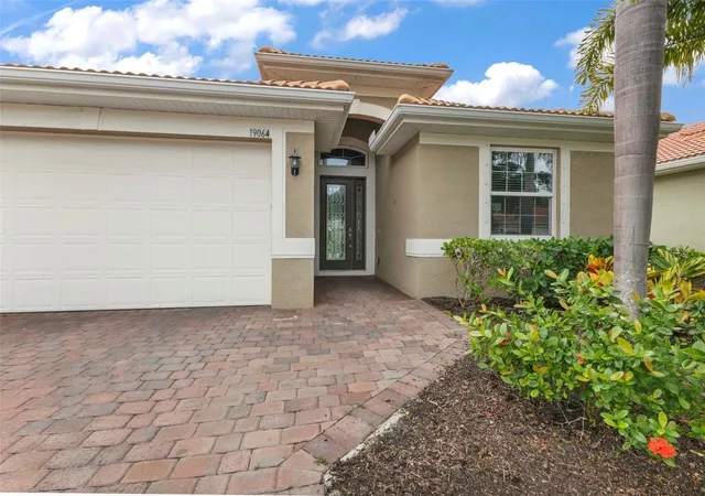 Photo 3 of Single family home for sale at 19064 Billfish Ave, Venice, FL 34292 | MLS# N6146062 | Listing updated on 2026-10-08