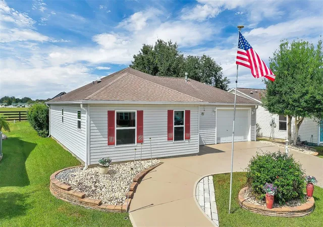 Photo 1 of Single family home for sale at 1230 Carvello Dr, The Villages, FL 32162 | MLS# S5158891 | Listing updated on 2026-10-09