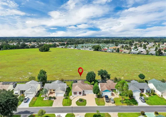 Photo 3 of Single family home for sale at 1230 Carvello Dr, The Villages, FL 32162 | MLS# S5158891 | Listing updated on 2026-10-09