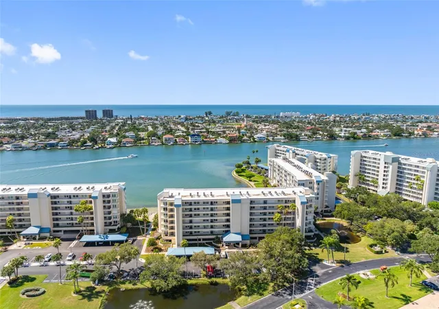 Condo for sale at 7902 Sailboat Key Blvd S #407, SOUTH PASADENA, FL 33707 | MLS# TB8554984