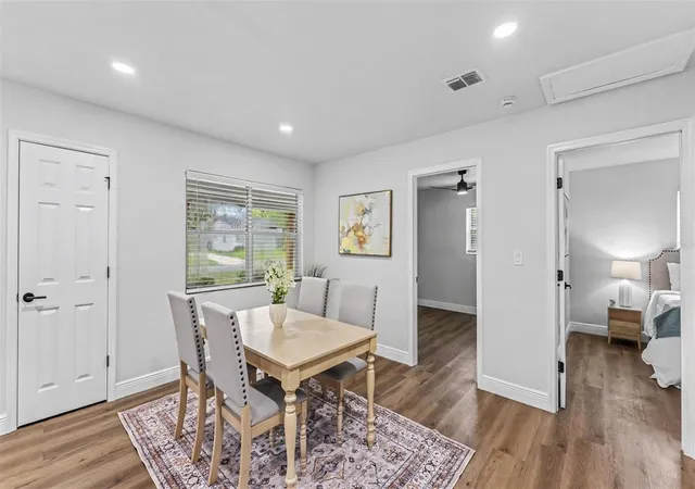 Photo 2 of Single family home for sale at 211 W Valencia St, Lakeland, FL 33805 | MLS# L4965554 | Listing updated on 2026-10-07