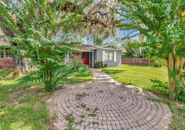 Photo 3 of Single family home for sale at 1351 Markham Woods Rd, Longwood, FL 32779 | MLS# G5118649 | Listing updated on 2026-10-23