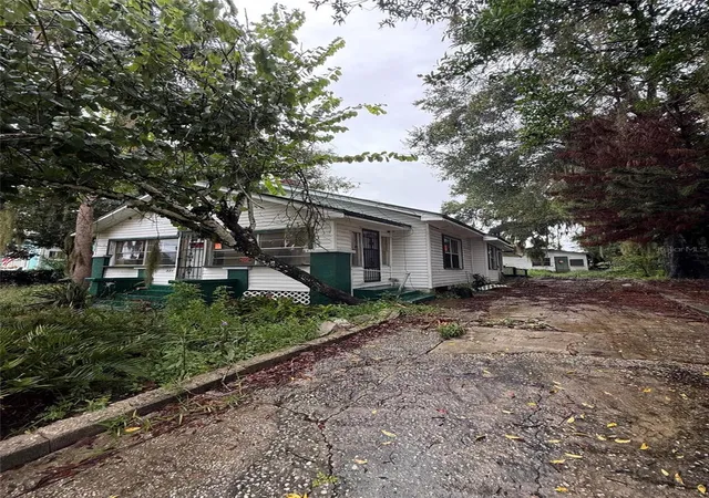 Photo 1 of Single family home for sale at 335 W Wisconsin Ave, Deland, FL 32720 | MLS# V4951662 | Listing updated on 2026-10-08