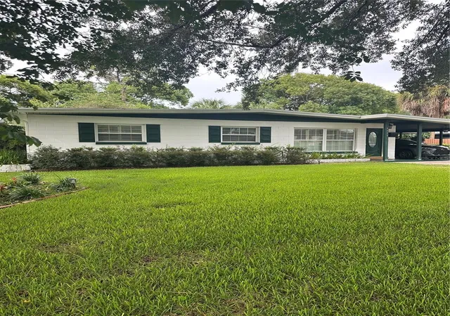 Photo 2 of Single family home for sale at 1711 Beatrice Dr, Orlando, FL 32810 | MLS# O6447300 | Listing updated on 2026-10-06