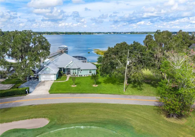 Photo 4 of Single family home for sale at 1425 Lake Lotela Dr, Avon Park, FL 33825 | MLS# W7890092 | Listing updated on 2026-10-06