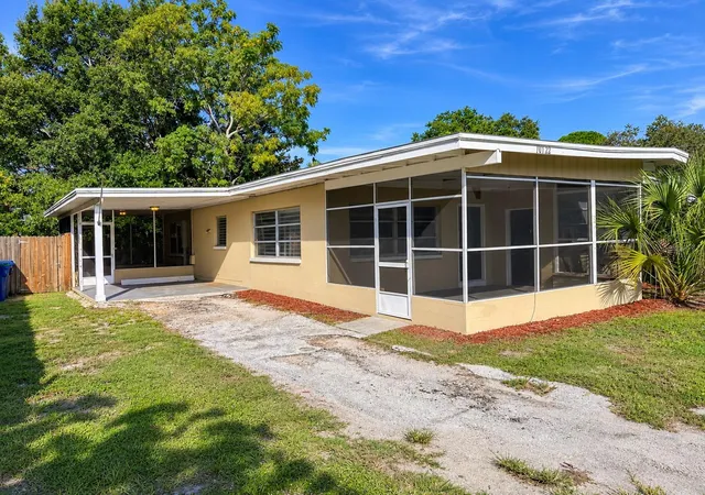 Photo 2 of Single family home for sale at 10722 53rd Avenue N, Saint Petersburg, FL 33708 | MLS# TB8554992 | Listing updated on 2026-10-06