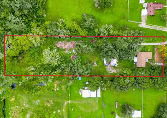 Photo 2 of Single family home for sale at 215 John Carroll Rd E, Lakeland, FL 33801 | MLS# O6447306 | Listing updated on 2026-10-10