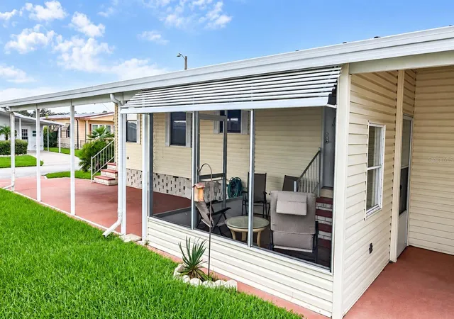 Photo 4 of Manufactured home for sale at 5716 Pawnee St, Zephyrhills, FL 33542 | MLS# TB8554993 | Listing updated on 2026-10-16