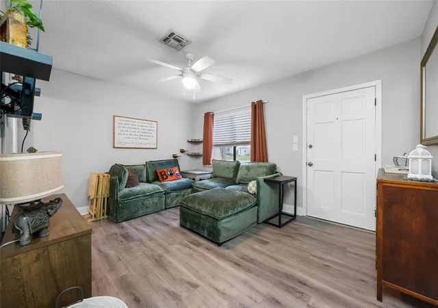 Photo 2 of Single family home for sale at 1520 Norfolk St N, Saint Petersburg, FL 33710 | MLS# TB8554995 | Listing updated on 2026-10-14
