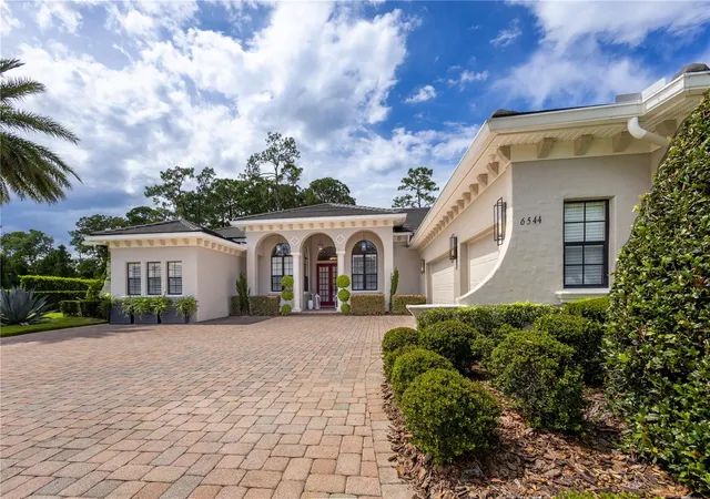 Photo 2 of Single family home for sale at 6544 Cartmel Ln, Windermere, FL 34786 | MLS# O6447314 | Listing updated on 2026-10-10