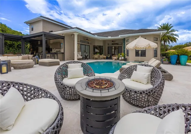 Photo 3 of Single family home for sale at 6544 Cartmel Ln, Windermere, FL 34786 | MLS# O6447314 | Listing updated on 2026-10-10