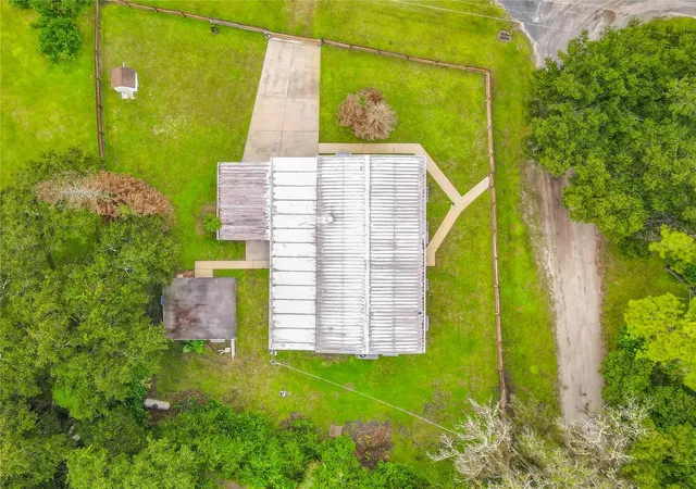 Photo 4 of Manufactured home for sale at 2149 Edgewater Cnl Rd, New Smyrna Beach, FL 32168 | MLS# NS1089426 | Listing updated on 2026-10-06
