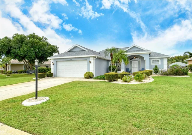 Photo 1 of Single family home for sale at 1604 Alexander Xing Way, Sun City Center, FL 33573 | MLS# A4708514 | Listing updated on 2026-10-08