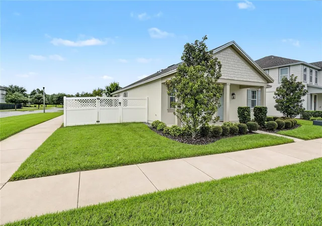 Photo 3 of Single family home for sale at 15302 Honeybell Dr, Winter Garden, FL 34787 | MLS# O6447326 | Listing updated on 2026-10-09