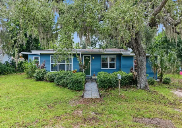 Single family home for sale at 514 12th Avenue W, PALMETTO, FL 34221 | MLS# TB8555007