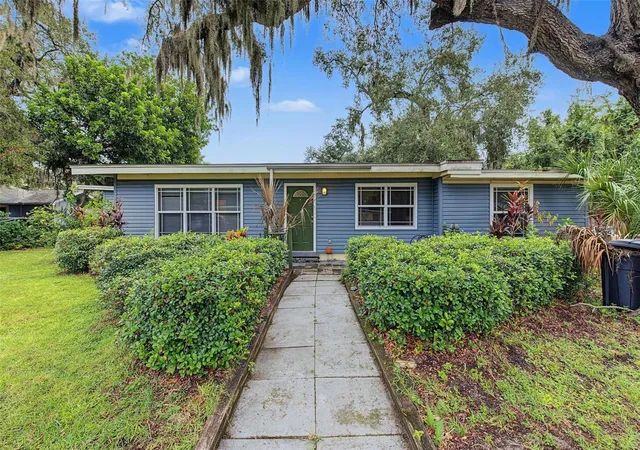 Photo 1 of Single family home for sale at 514 12th Avenue W, Palmetto, FL 34221 | MLS# TB8555007 | Listing updated on 2026-10-07