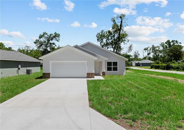 Single family home for sale at 7736 N Manville Rd, Citrus Springs, FL 34434 | MLS# CC858400