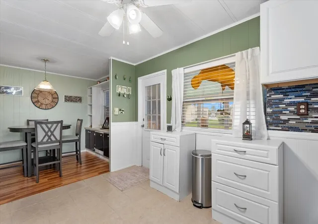 Photo 4 of Manufactured home for sale at 560 Fairmount Dr, North Port, FL 34287 | MLS# N6146065 | Listing updated on 2026-10-06