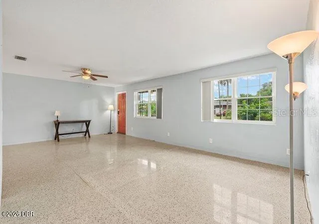 Photo 2 of Single family home for sale at 1002 Thunderbird Dr, Daytona Beach, FL 32117 | MLS# V4951663 | Listing updated on 2026-10-06