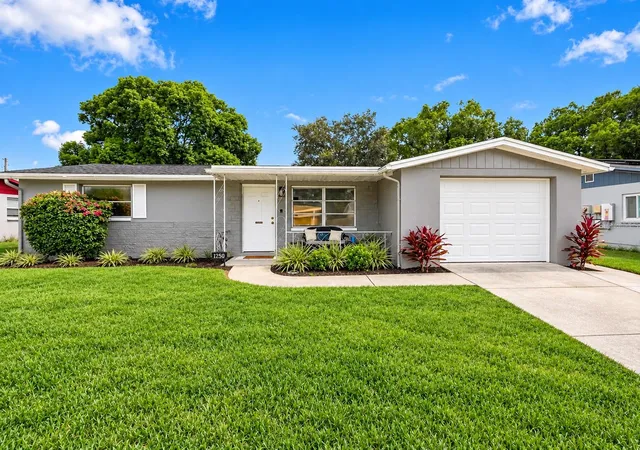 Photo 1 of Single family home for sale at 9850 Richwood Ln, Port Richey, FL 34668 | MLS# W7890096 | Listing updated on 2026-10-15